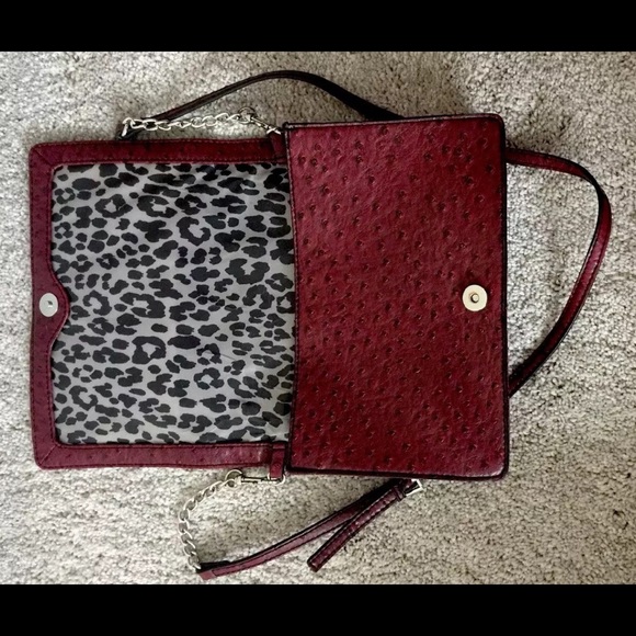 Dana Buchman Red-Burgundy Shoulder/Crossbody Purse - Picture 4 of 7